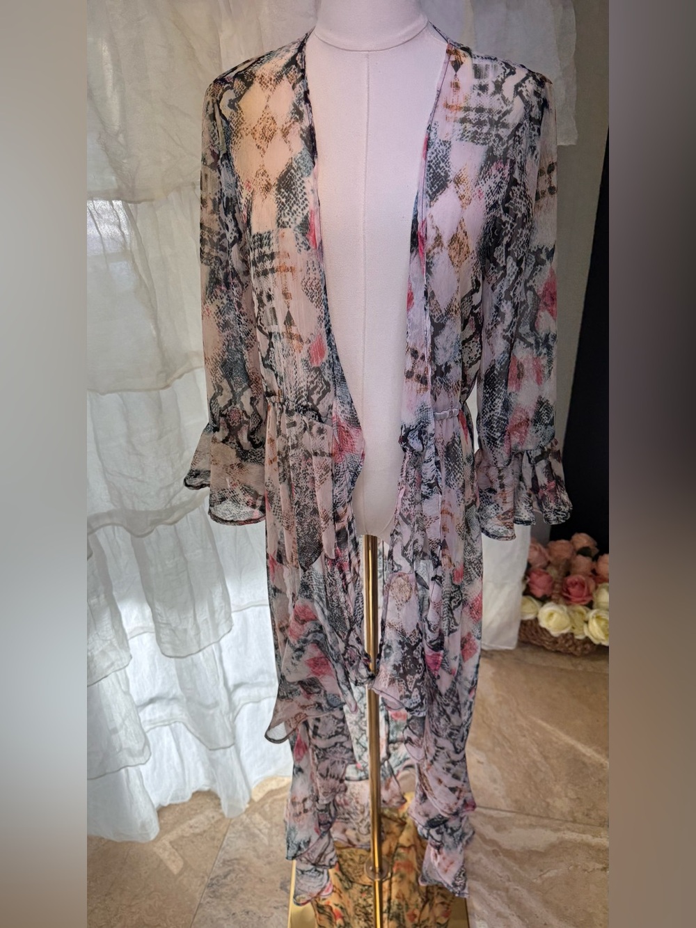 NWT Francesca's Collections Blush & Black Snake-Print Sheer Duster - Picture 8 of 12